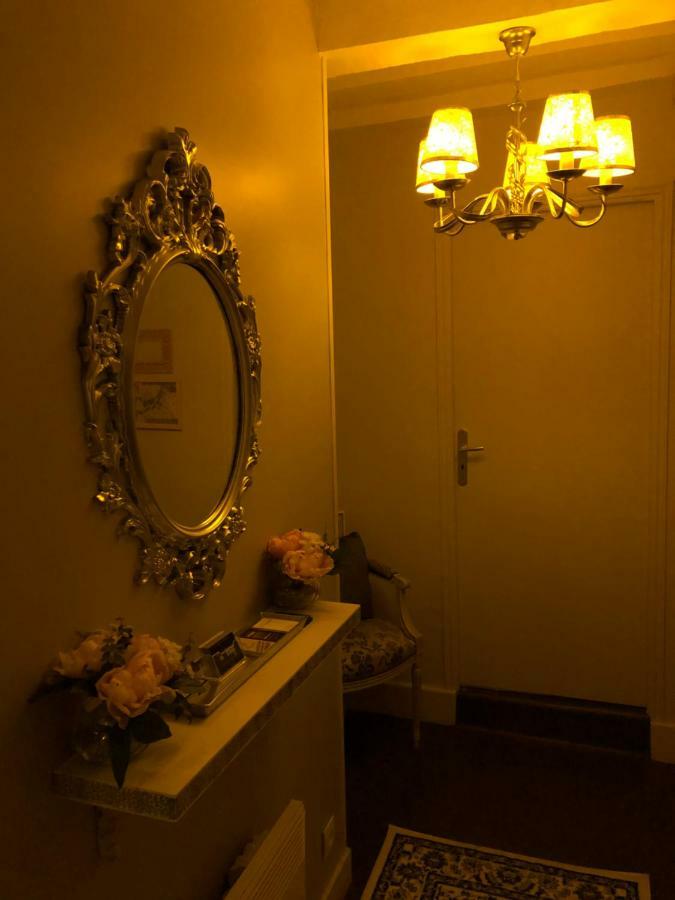 Ferienwohnung Bienvenue Au Petit Bonheur Honfleur Exterior foto